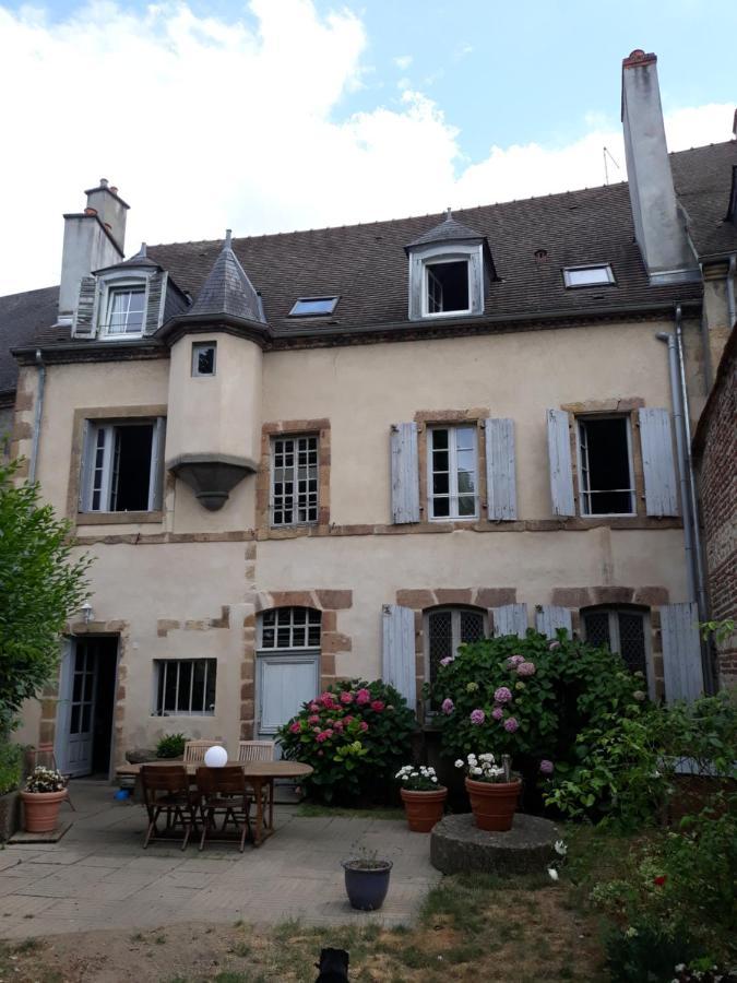 La Maison Xviiie Moulins  Exteriör bild