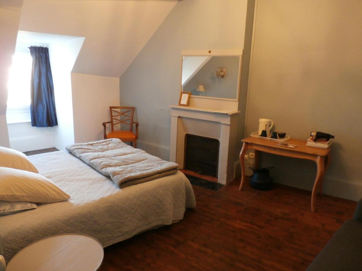La Maison Xviiie Moulins  Exteriör bild
