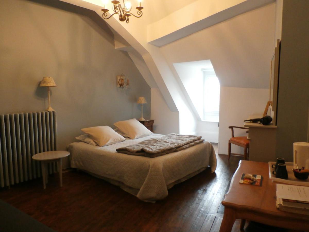 La Maison Xviiie Moulins  Exteriör bild